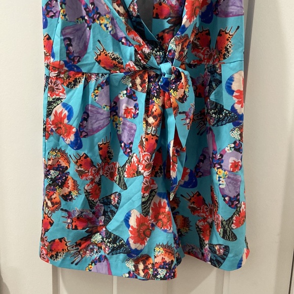 Cynthia Rowley Butterfly Print Romper Excellent condition women's 4 sexy v neck - Picture 6 of 10
